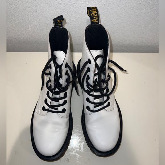 Dr. Martens 1460 Boot White Size 9 - Picture 2 of 4